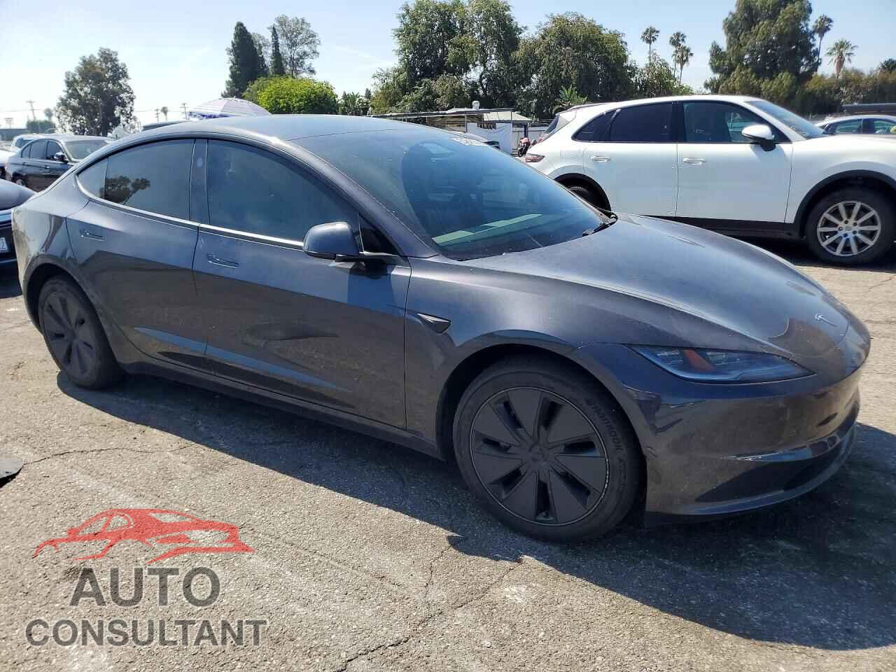 TESLA MODEL 3 2025 - 5YJ3E1EA2SF029476