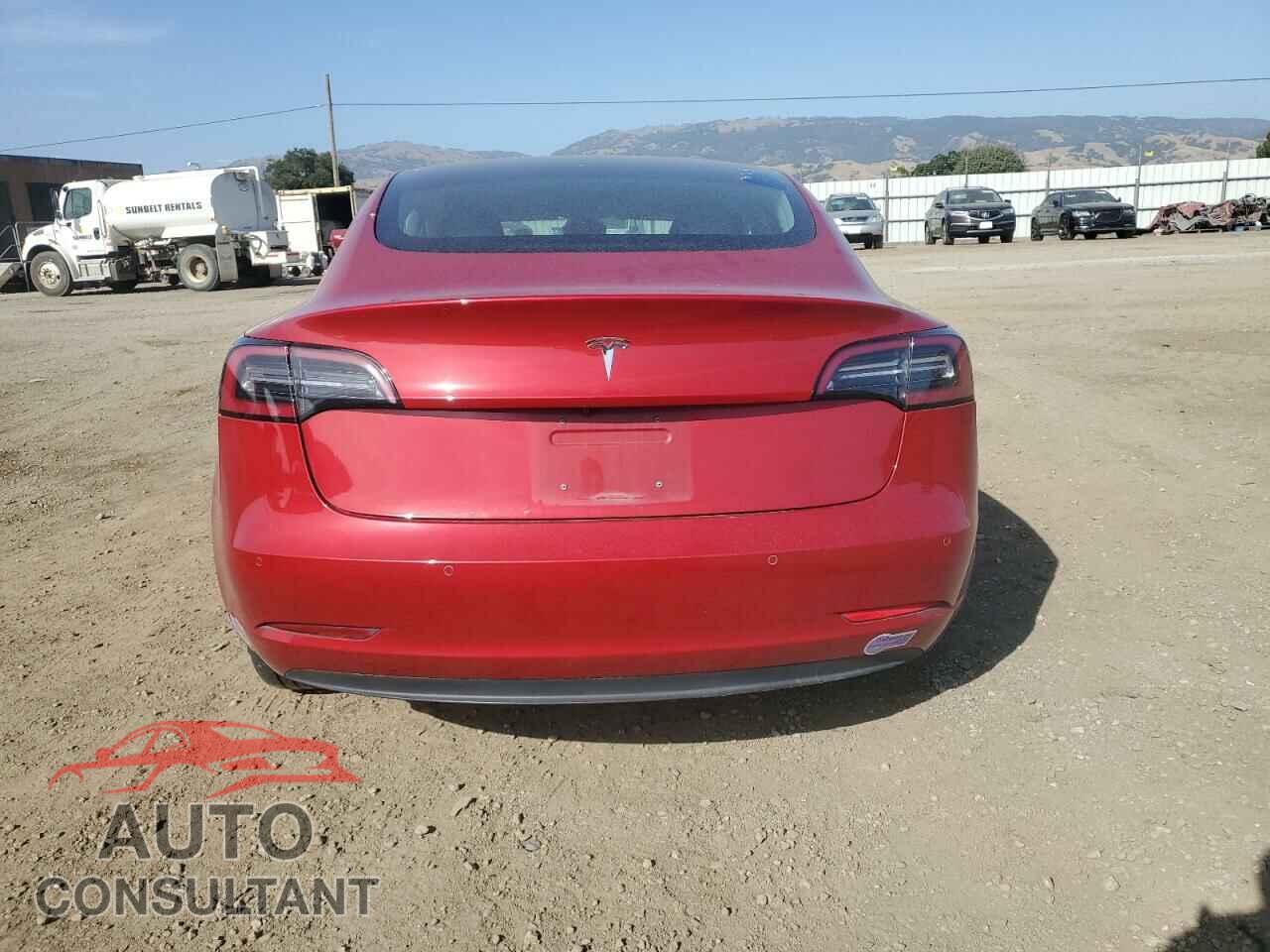 TESLA MODEL 3 2018 - 5YJ3E1EA0JF102889