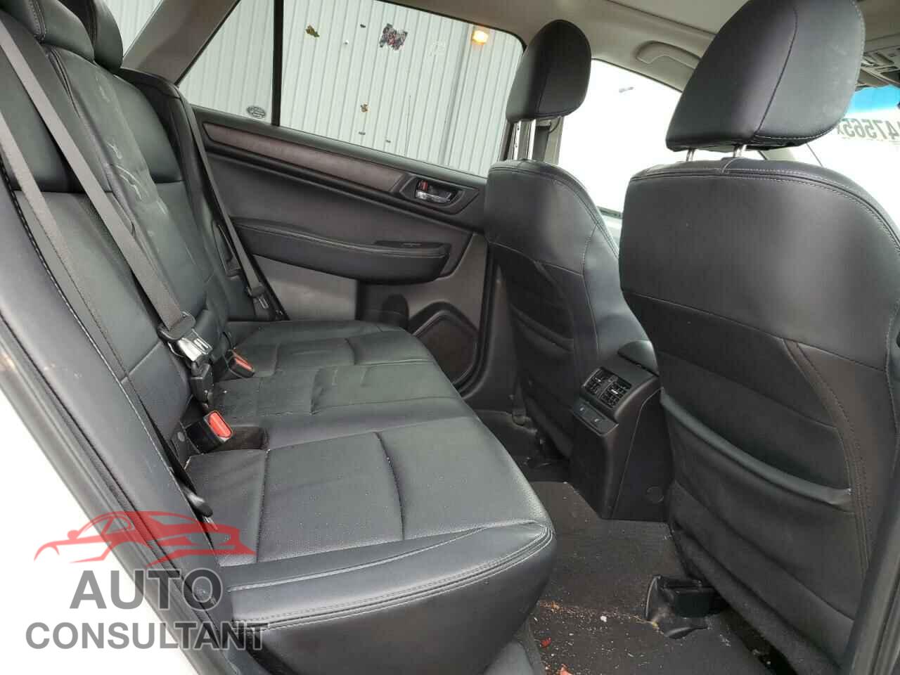 SUBARU OUTBACK 2017 - 4S4BSAKC2H3355600