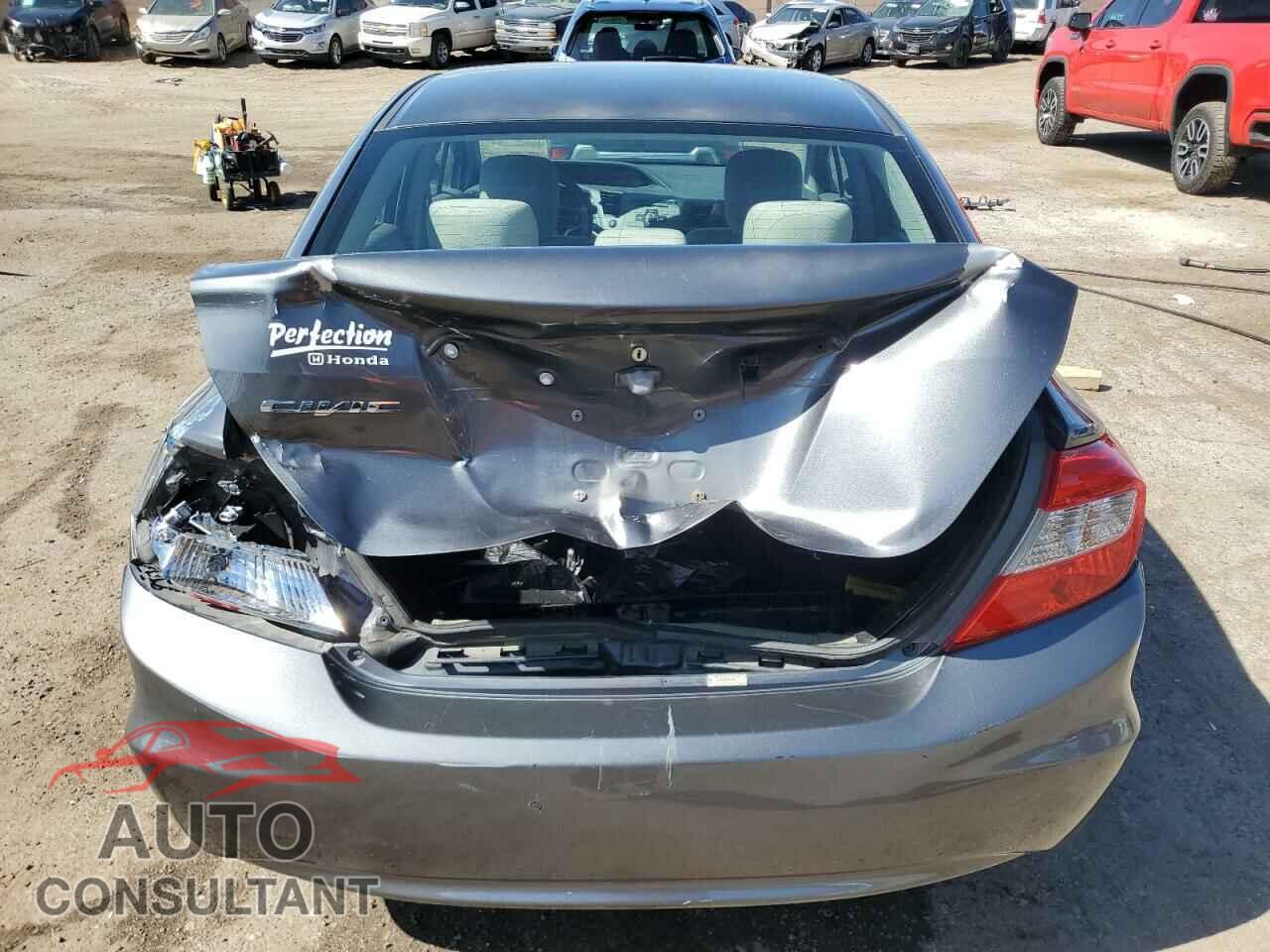 HONDA CIVIC 2012 - 2HGFB2F55CH565588