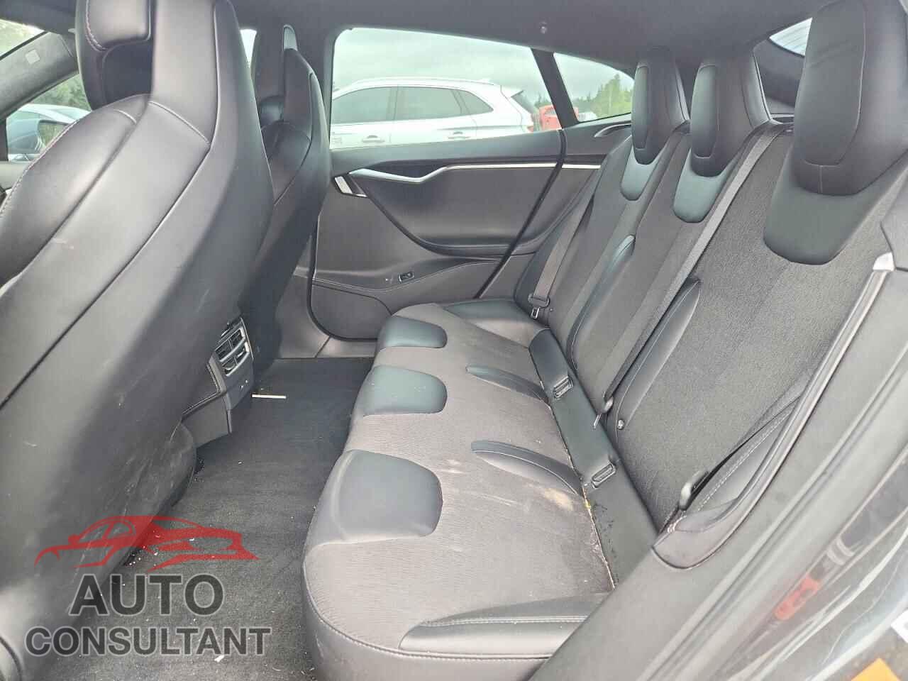 TESLA MODEL S 2017 - 5YJSA1E13HF184540