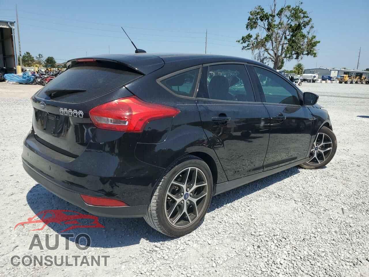 FORD FOCUS 2017 - 1FADP3M23HL269734
