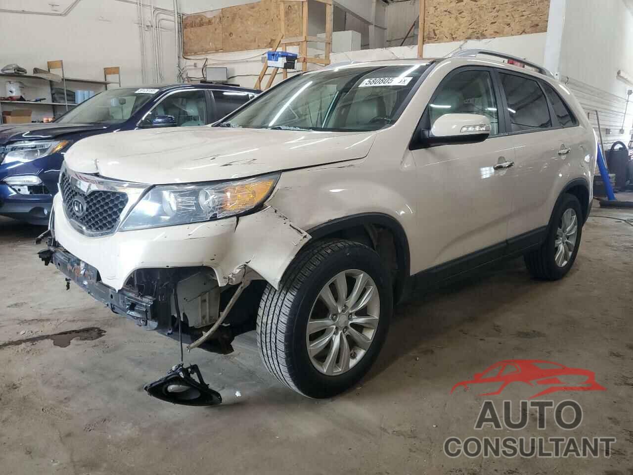 KIA SORENTO 2011 - 5XYKU4A29BG029613