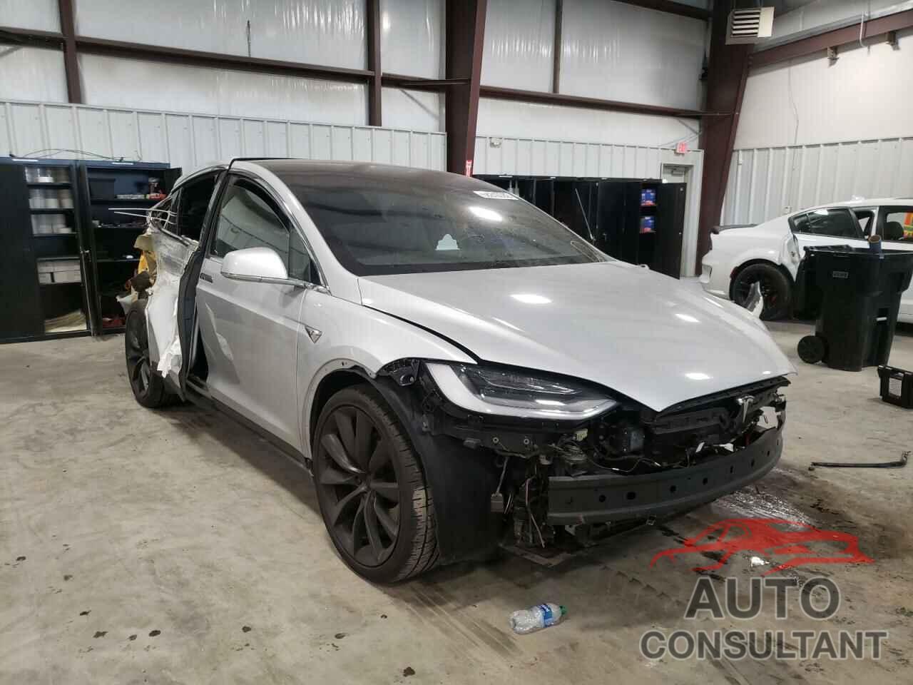 TESLA MODEL X 2018 - 5YJXCBE29JF138294