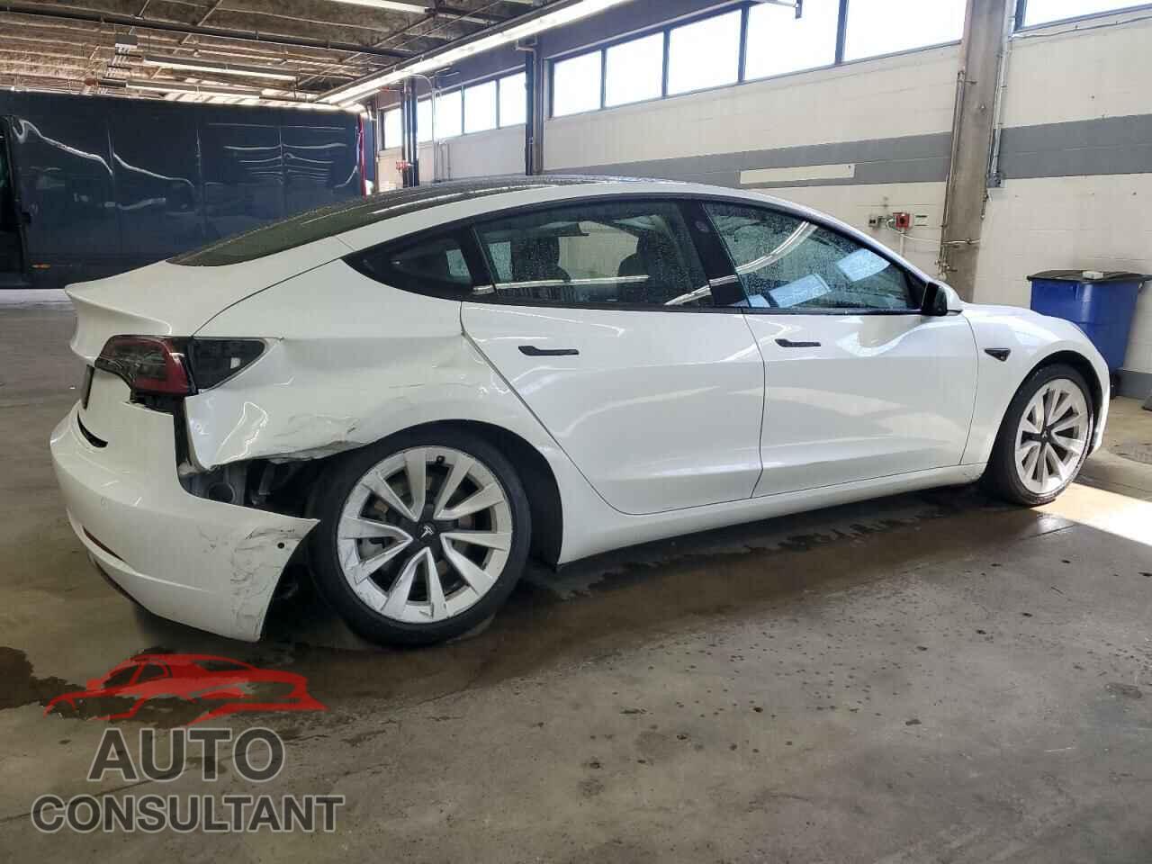 TESLA MODEL 3 2022 - 5YJ3E1EA0NF304640