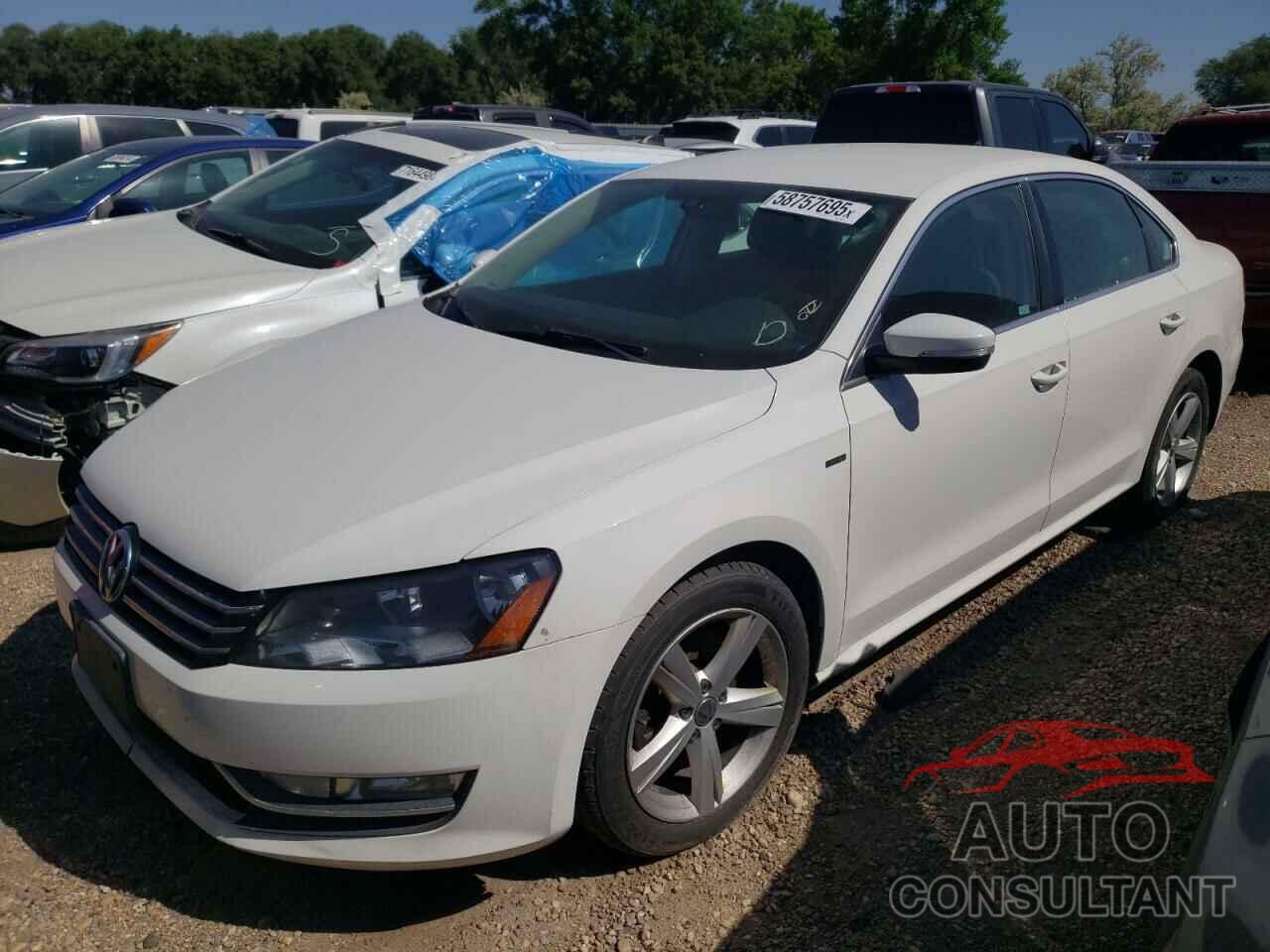 VOLKSWAGEN PASSAT 2015 - 1VWAT7A37FC100517