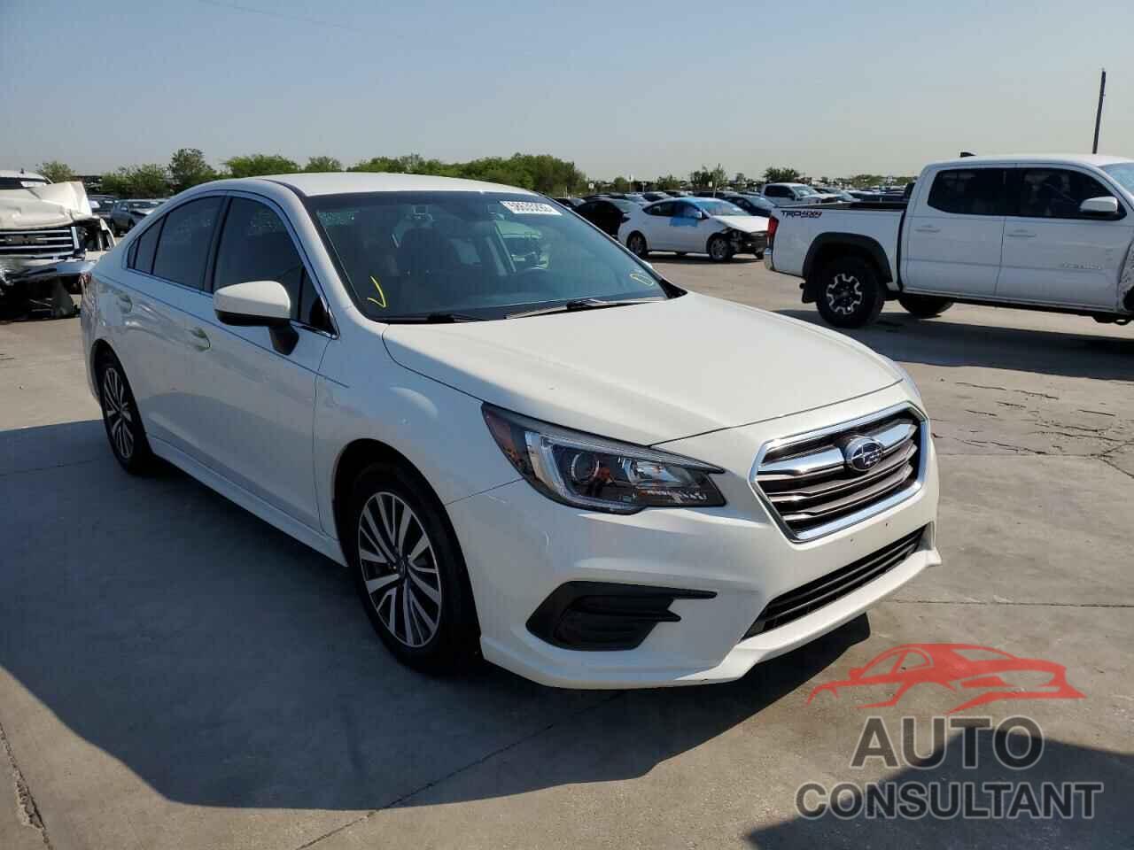 SUBARU LEGACY 2019 - 4S3BNAF63K3032745