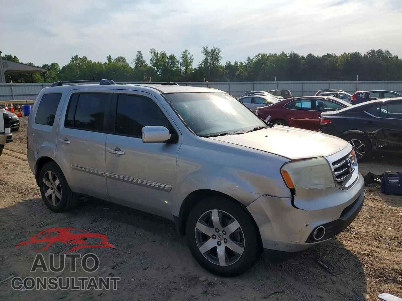 HONDA PILOT 2013 - 5FNYF3H95DB022489