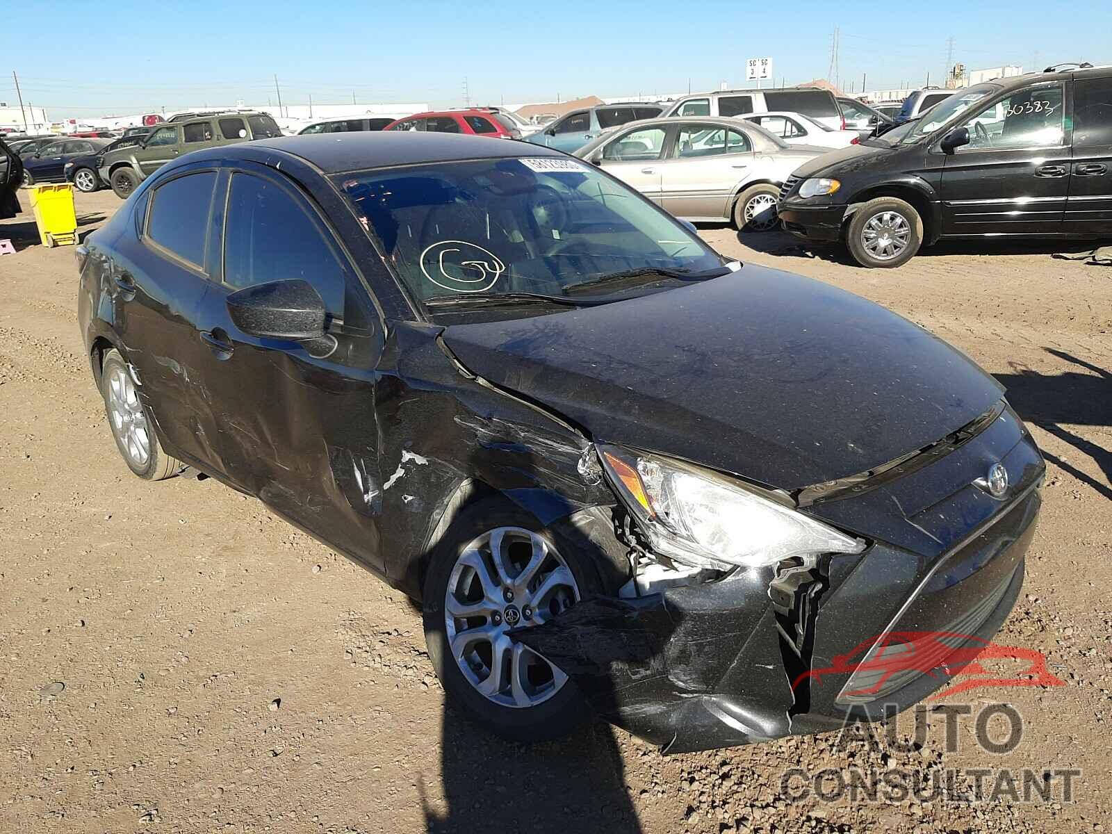 TOYOTA YARIS 2018 - 3MYDLBYV8JY327551