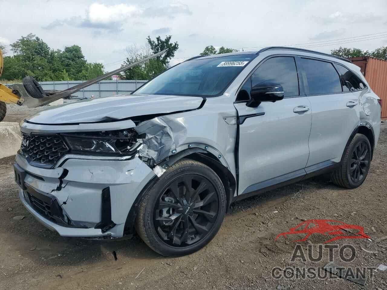 KIA SORENTO 2023 - 5XYRKDLF6PG242109