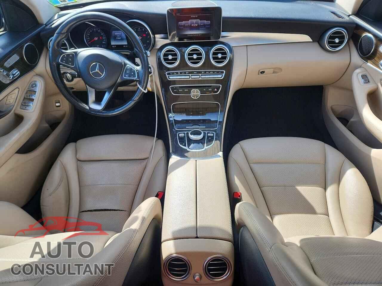 MERCEDES-BENZ C-CLASS 2017 - 55SWF4KB4HU207159