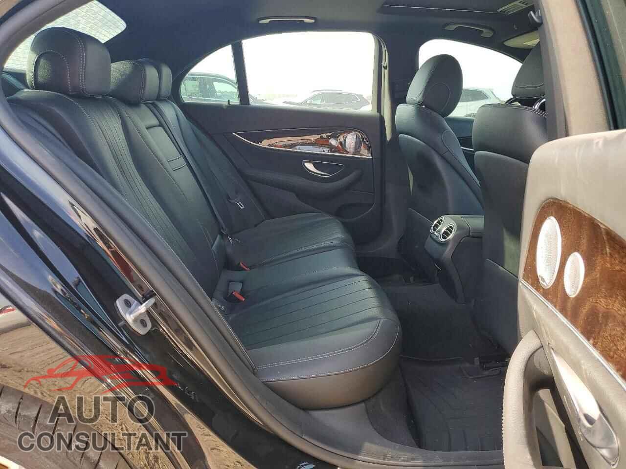 MERCEDES-BENZ E-CLASS 2020 - WDDZF8DB2LA752089