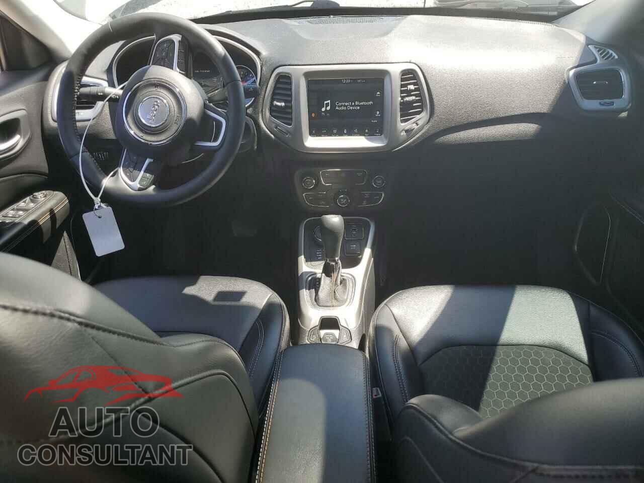 JEEP COMPASS 2017 - 3C4NJDBB4HT689452