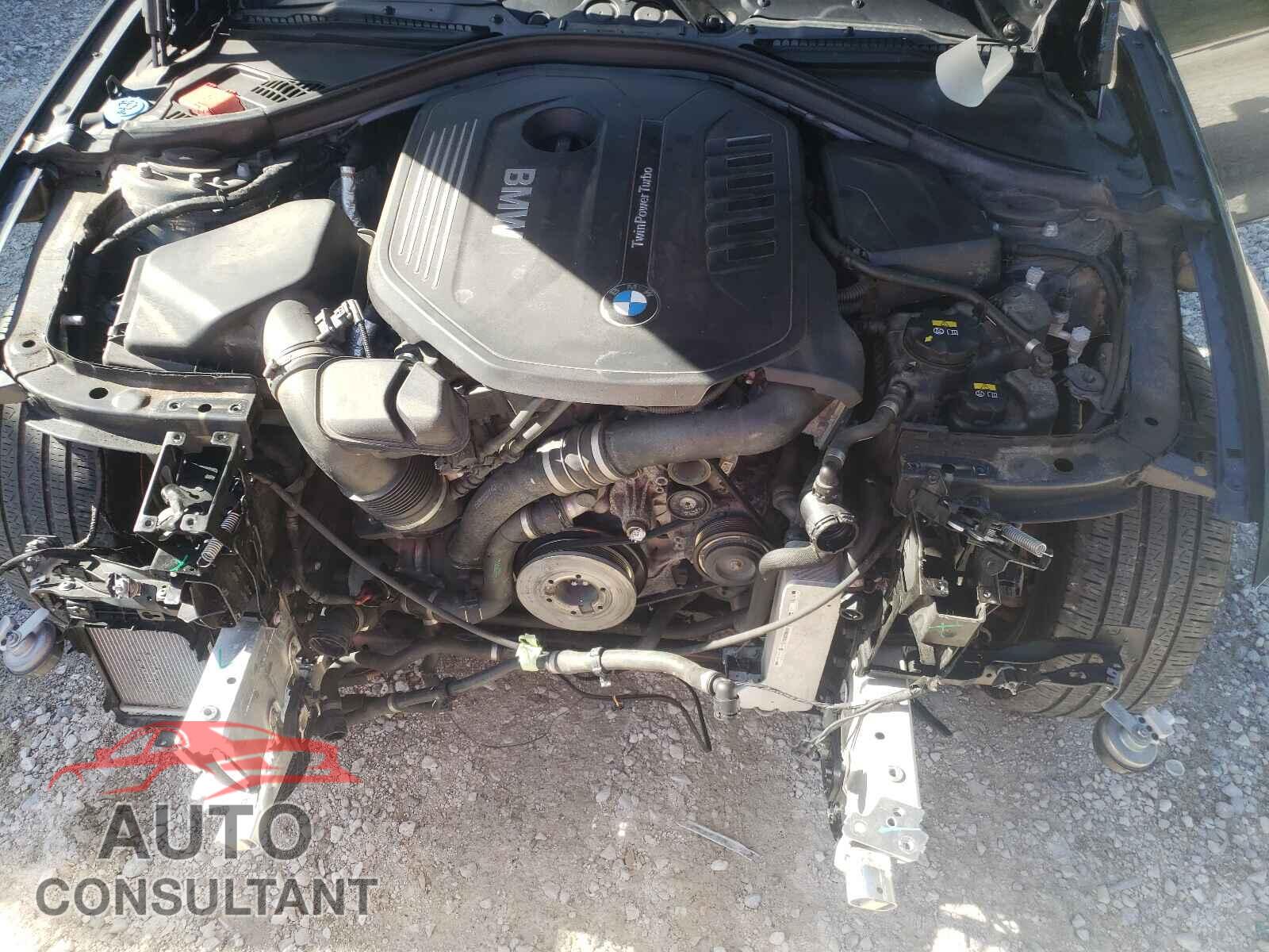 BMW 3 SERIES 2017 - WBA8B7C36HA245724