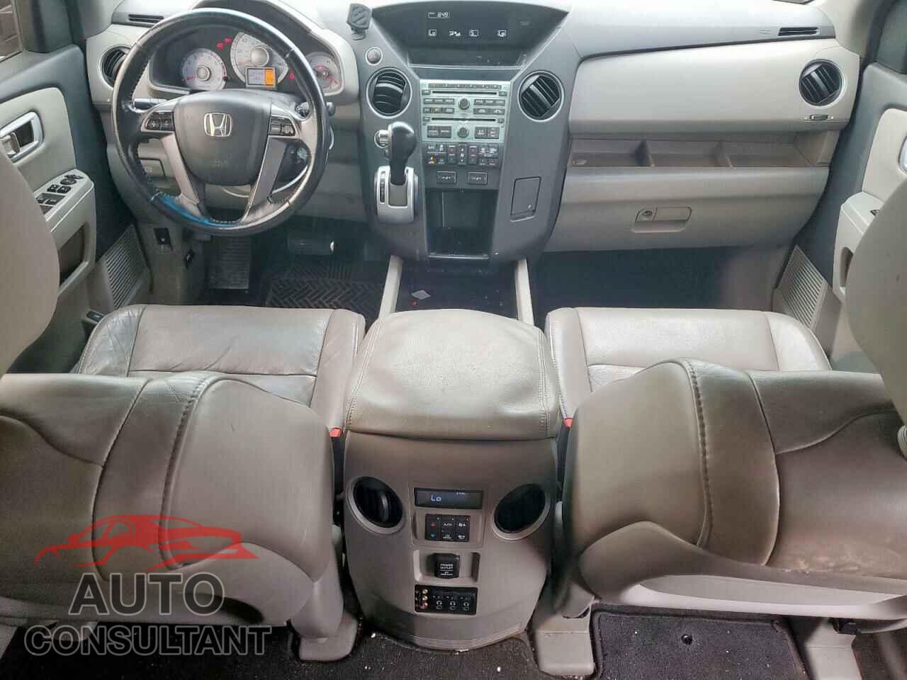 HONDA PILOT 2011 - 5FNYF4H65BB070986