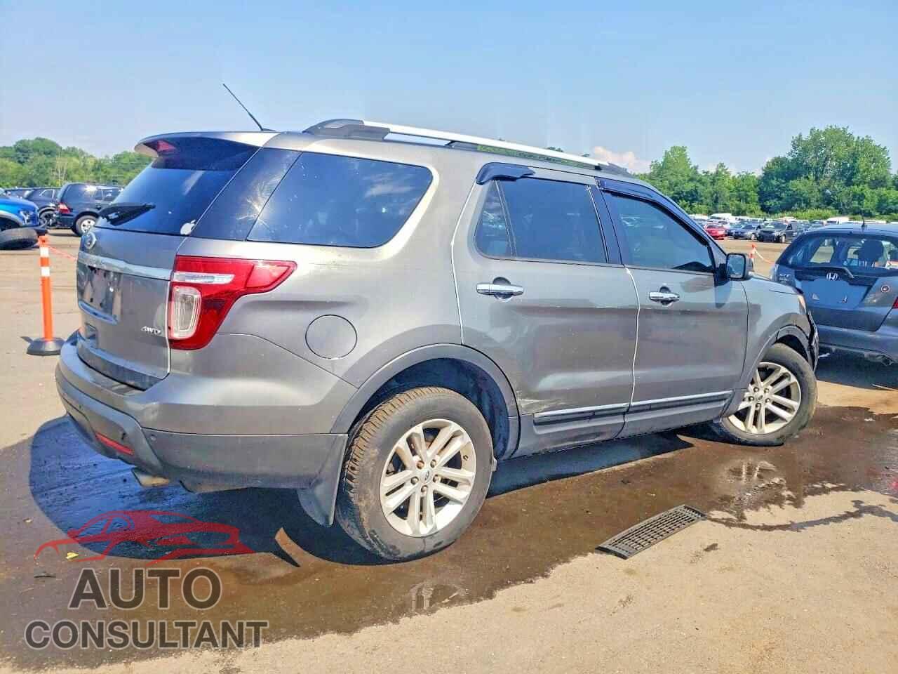 FORD EXPLORER 2013 - 1FM5K8D86DGA00592