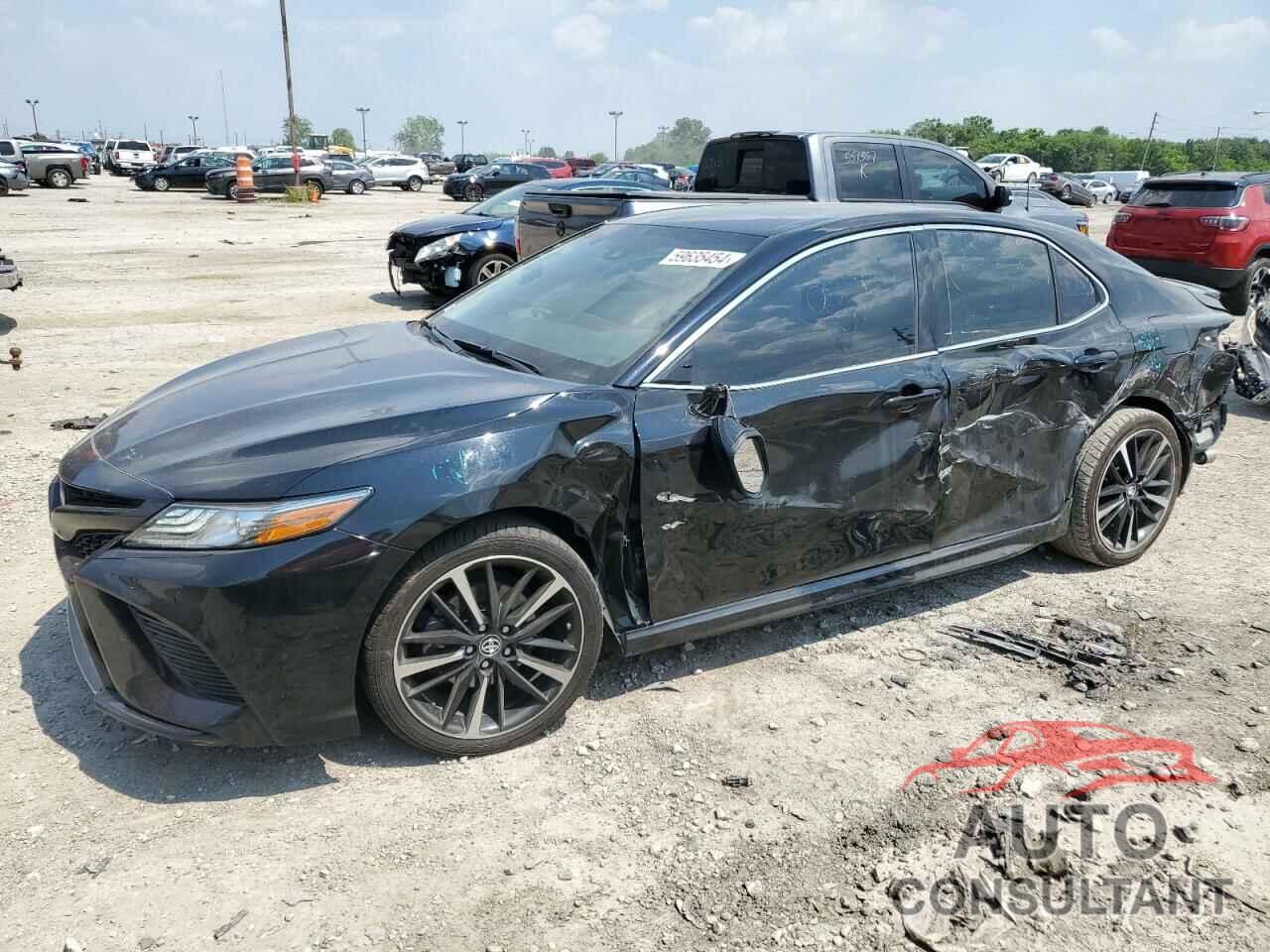 TOYOTA CAMRY 2018 - 4T1B61HK2JU058488