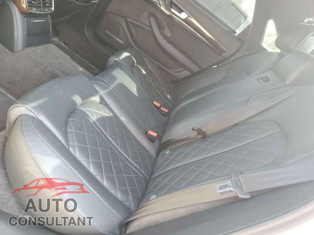 AUDI A8 2016 - WAU3RAFD5GN004283