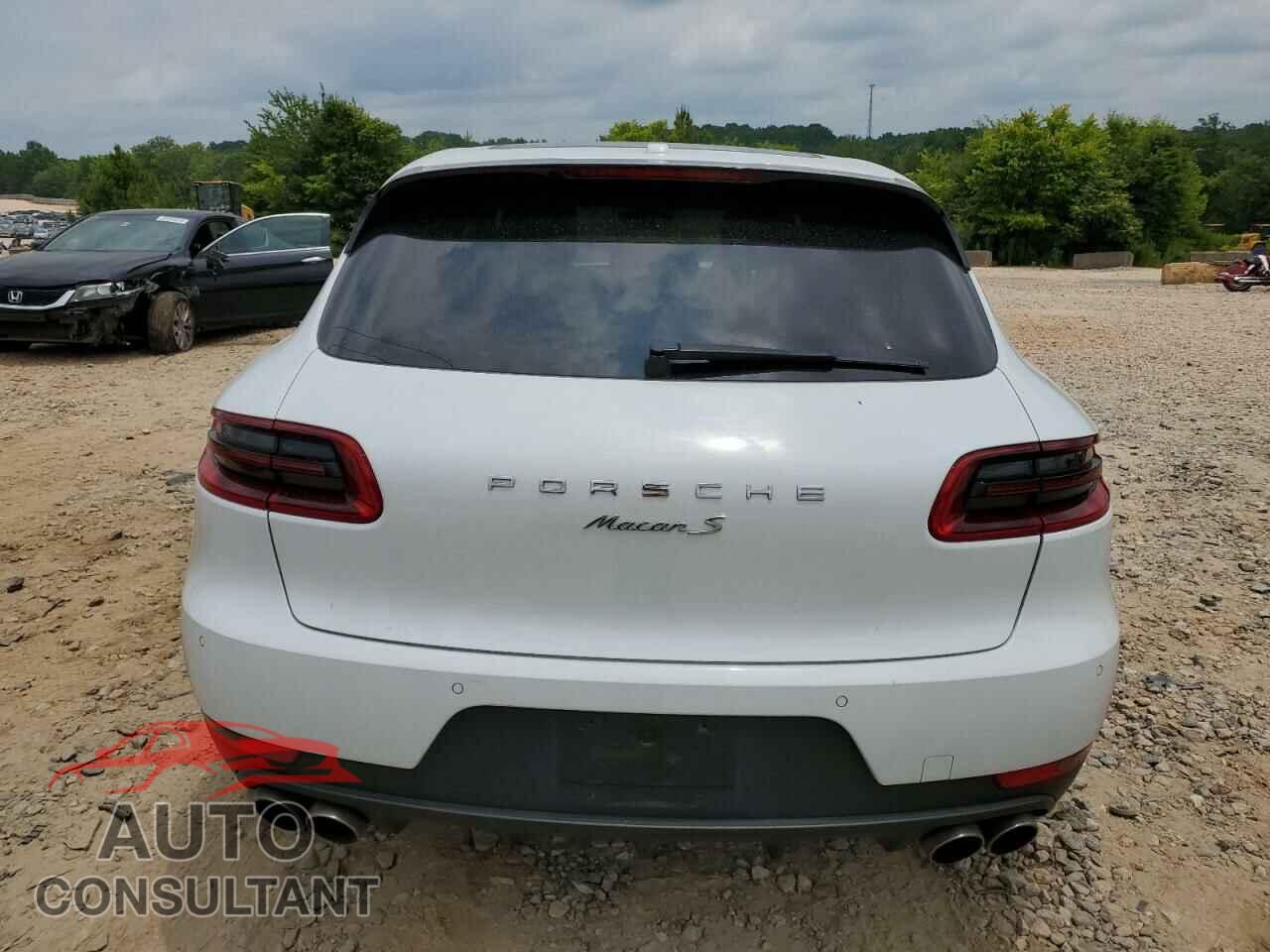 PORSCHE MACAN 2016 - WP1AB2A54GLB54836