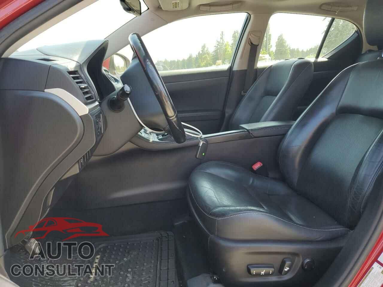 LEXUS CT 200 2011 - JTHKD5BH2B2032936