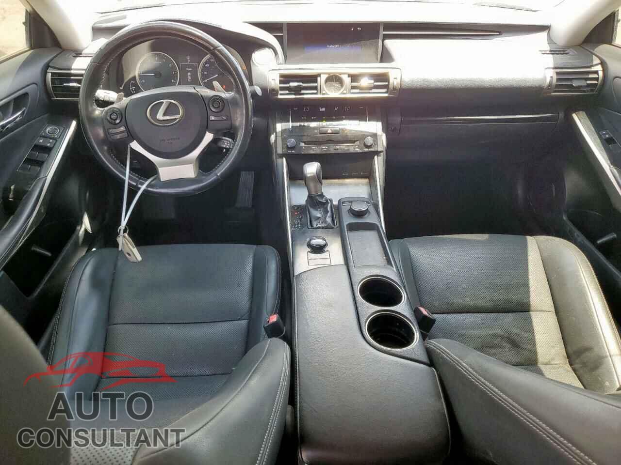 LEXUS IS 2014 - JTHBF1D23E5017117