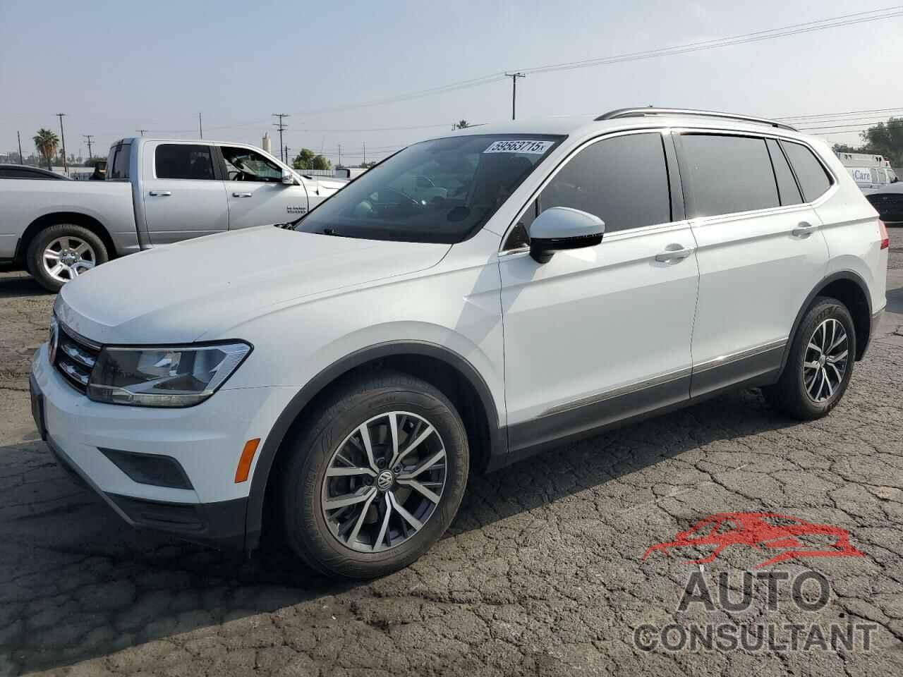 VOLKSWAGEN TIGUAN 2018 - 3VV3B7AX8JM208087