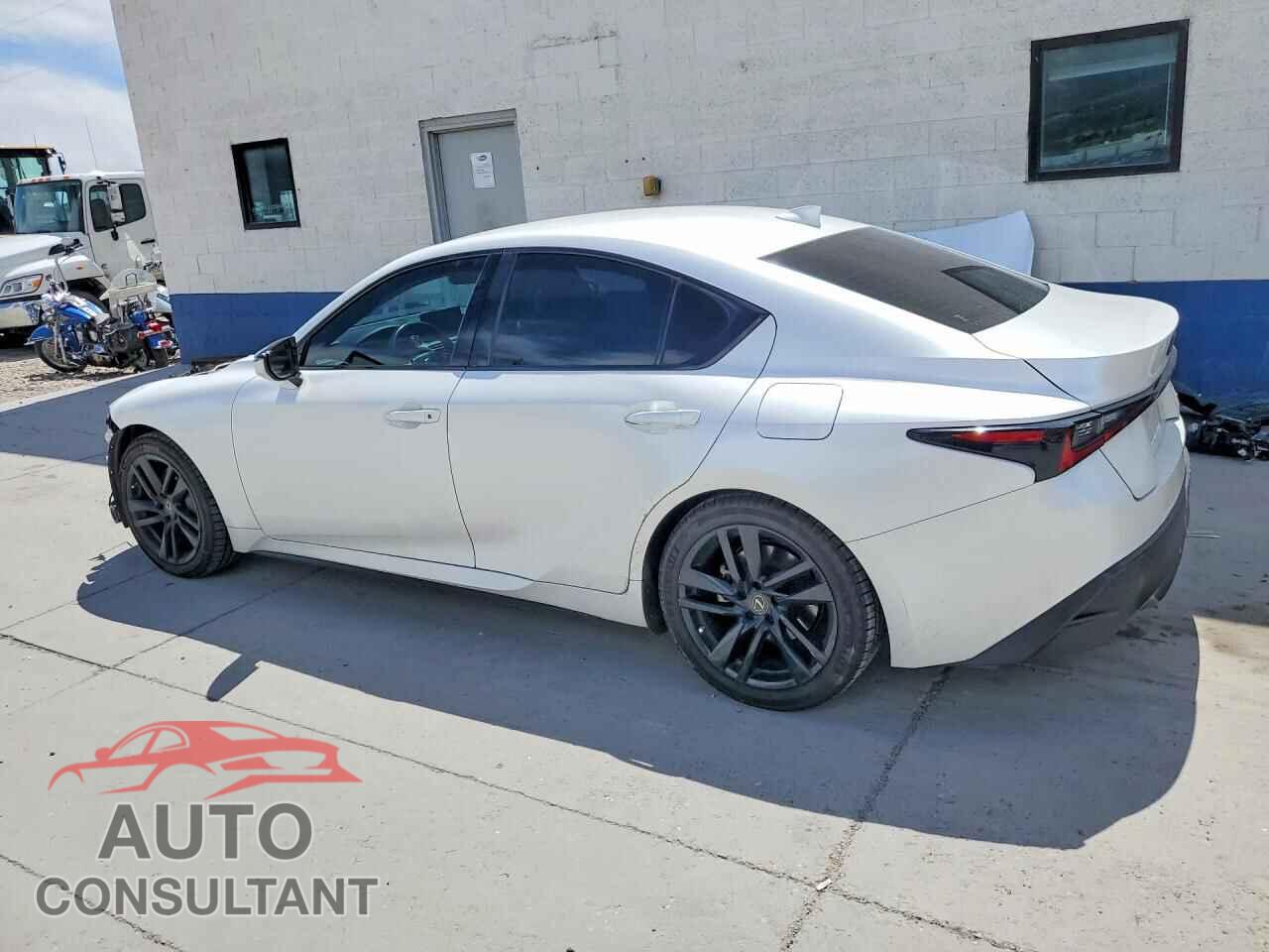LEXUS IS 2021 - JTHAA1D29M5113343