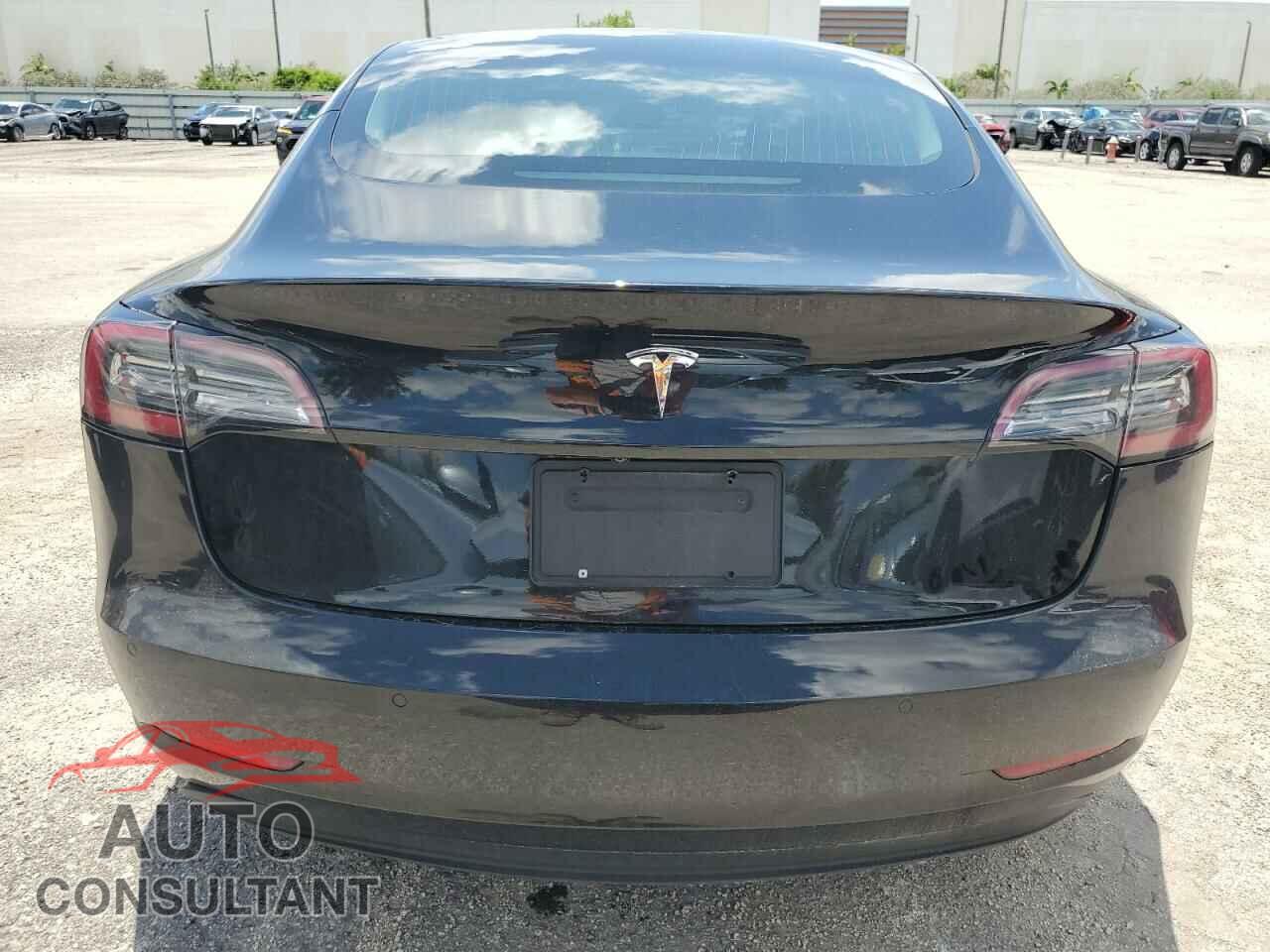 TESLA MODEL 3 2019 - 5YJ3E1EA8KF296301