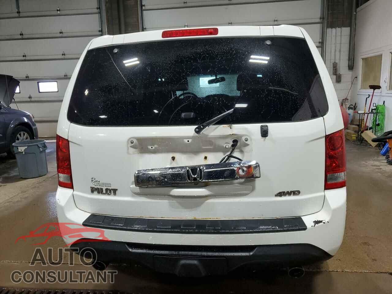 HONDA PILOT 2012 - 5FNYF4H54CB085424