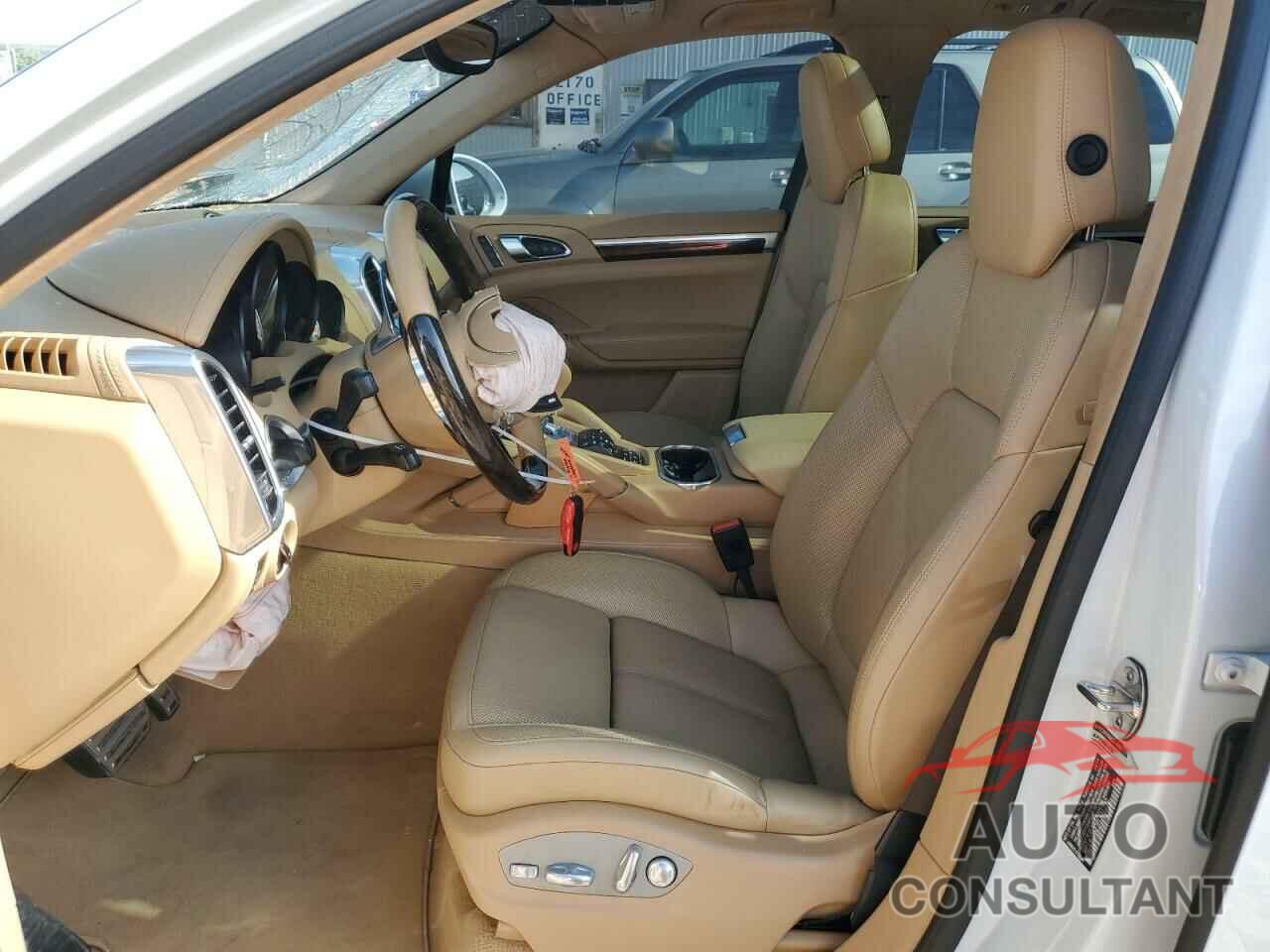 PORSCHE CAYENNE 2015 - WP1AC2A27FLA81270