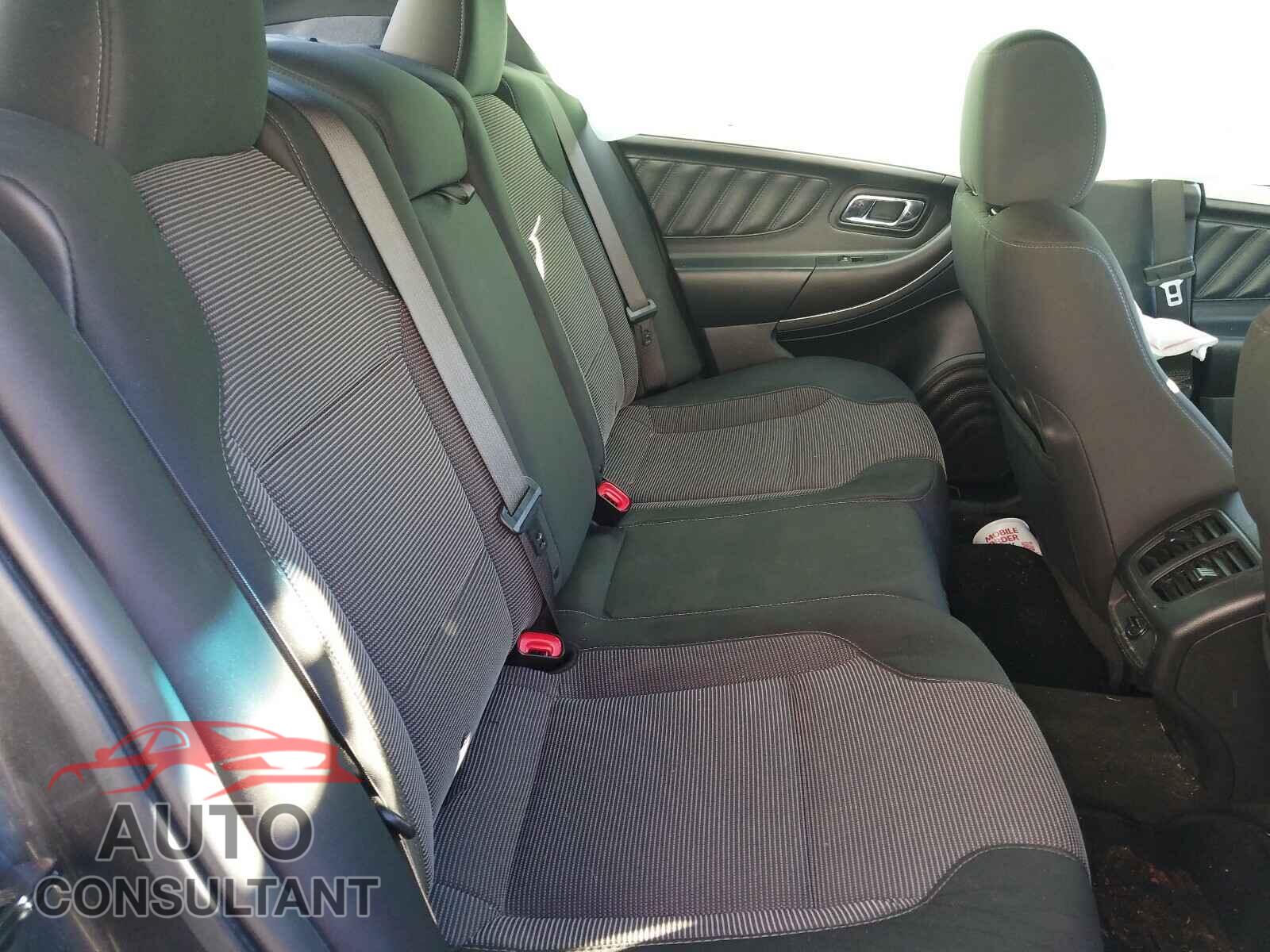 FORD TAURUS 2016 - 1FAHP2E83GG131004