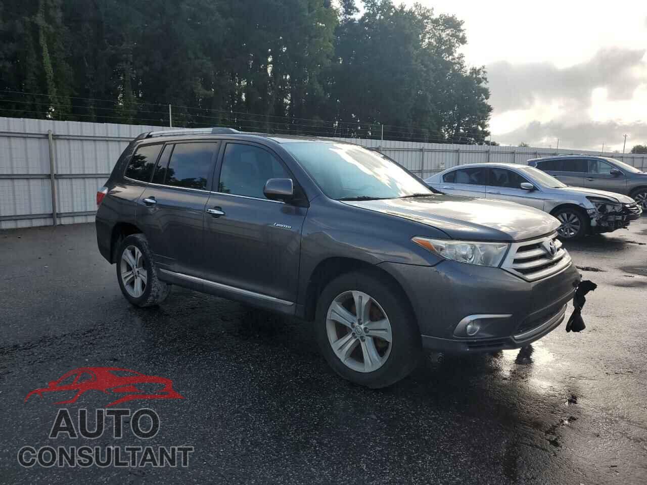 TOYOTA HIGHLANDER 2013 - 5TDYK3EH8DS097562