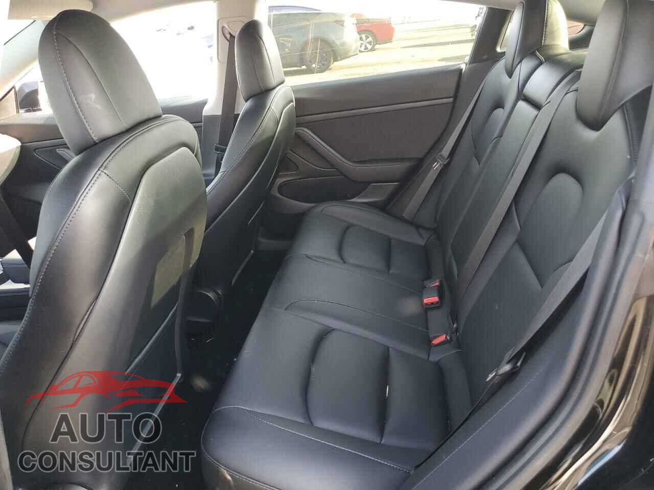 TESLA MODEL 3 2021 - 5YJ3E1EA2MF857563