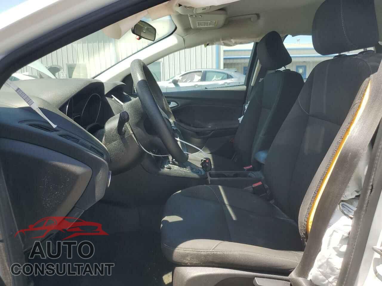 FORD FOCUS 2016 - 1FADP3F29GL339099