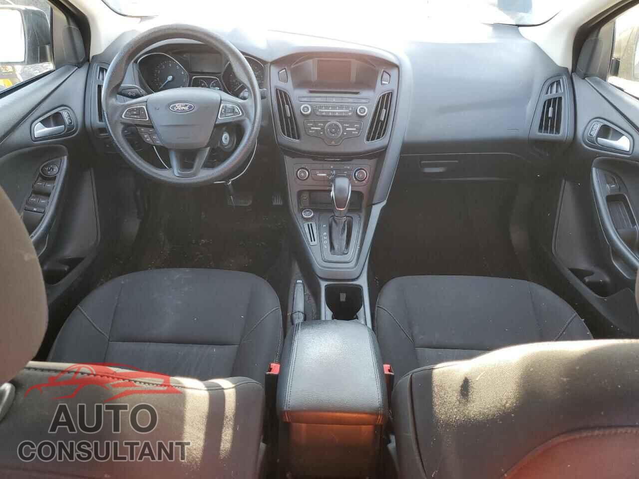 FORD FOCUS 2017 - 1FADP3F28HL324725