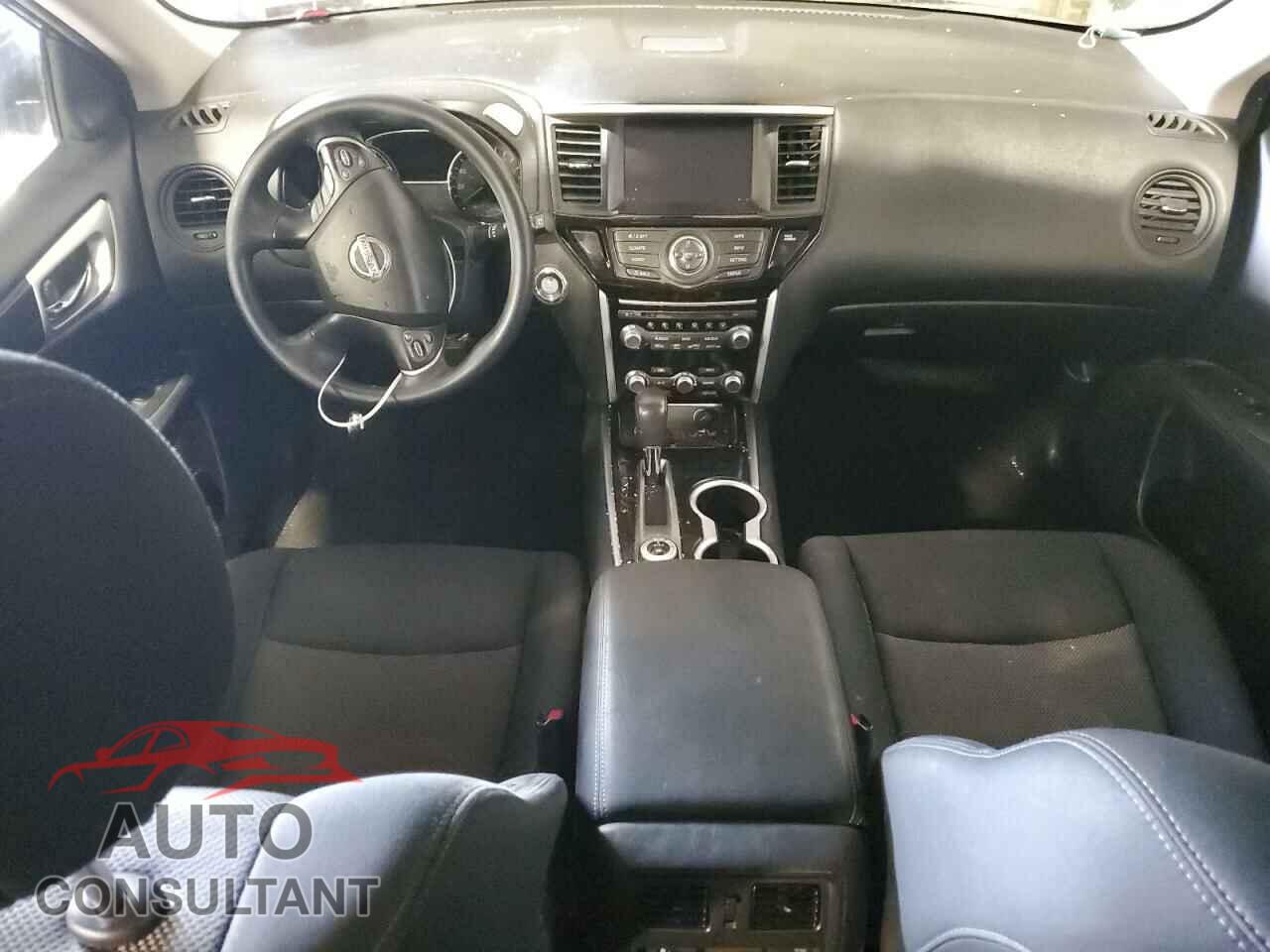 NISSAN PATHFINDER 2017 - 5N1DR2MM2HC695314