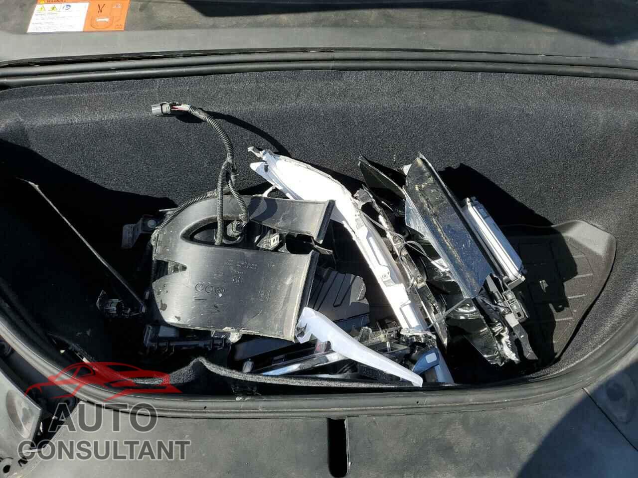 TESLA MODEL X 2018 - 5YJXCBE21JF101448