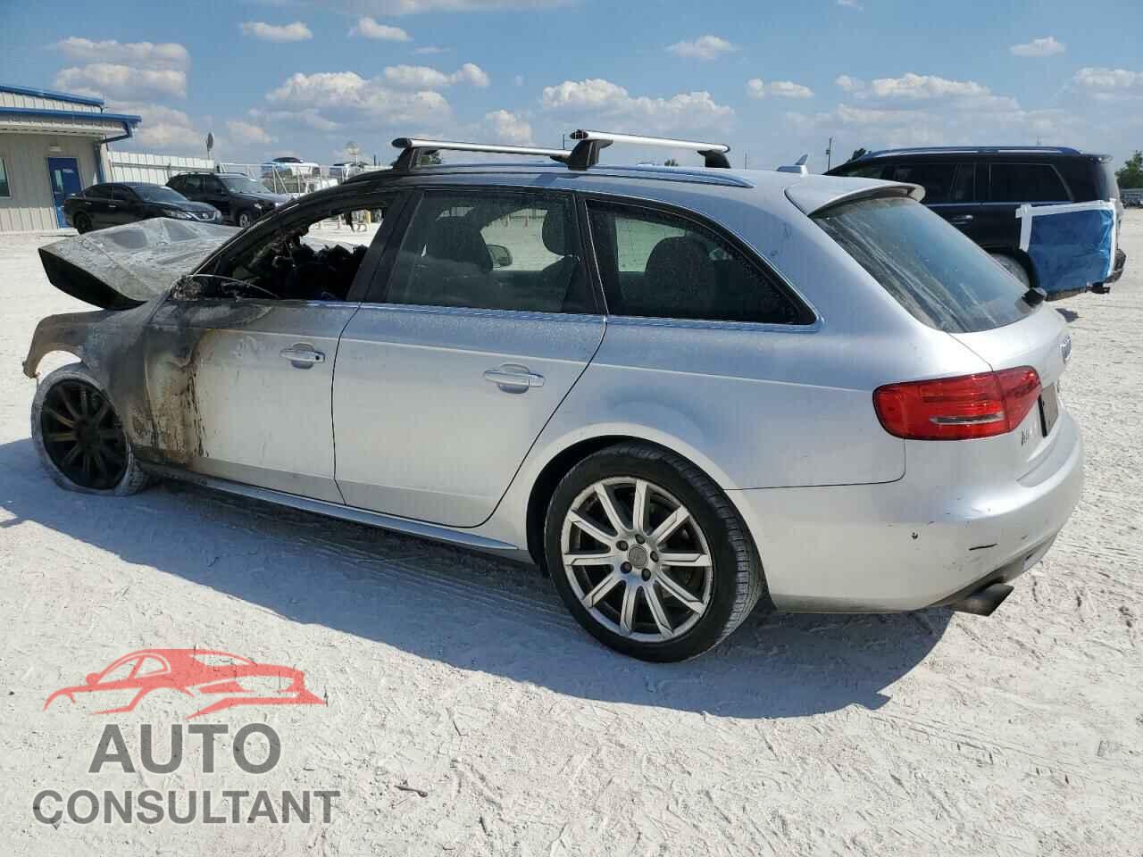AUDI A4 2012 - WAUWFAFL7CA038028
