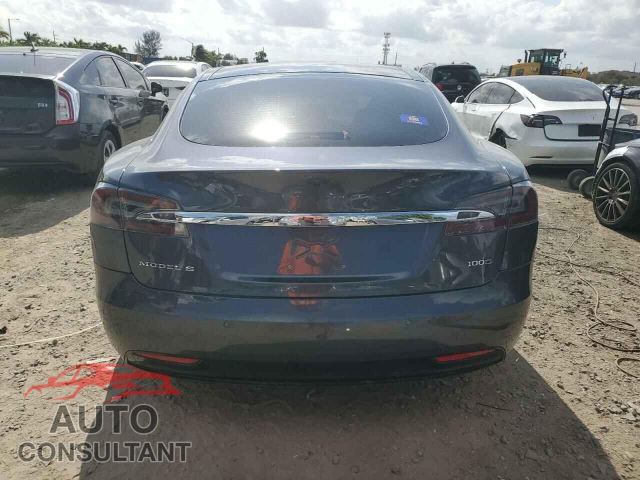 TESLA MODEL S 2018 - 5YJSA1E2XJF292149