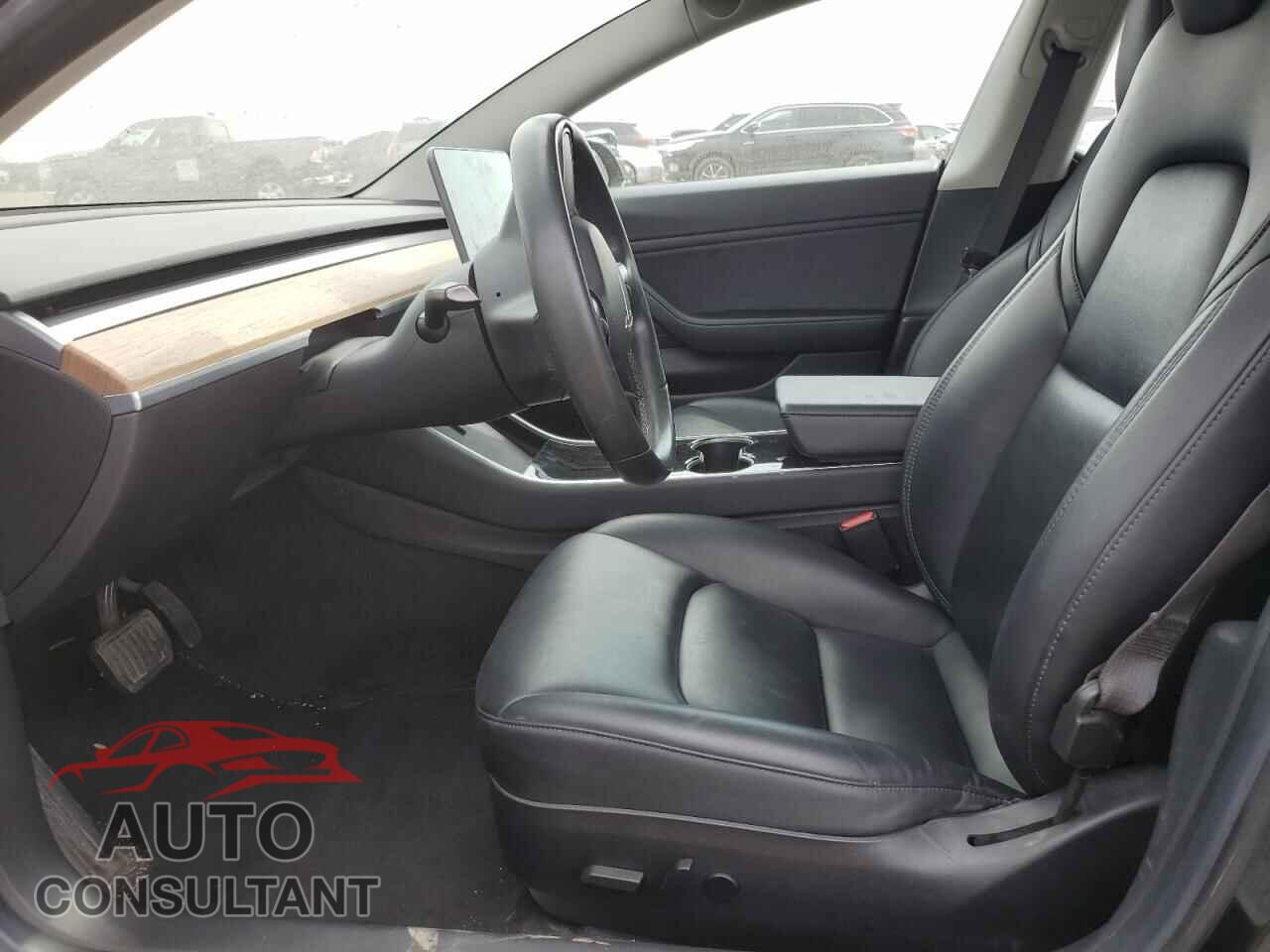 TESLA MODEL 3 2018 - 5YJ3E1EAXJF021009