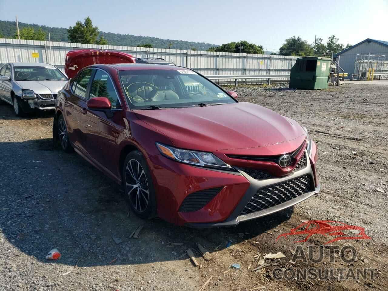 TOYOTA CAMRY 2018 - 4T1B11HK9JU594126