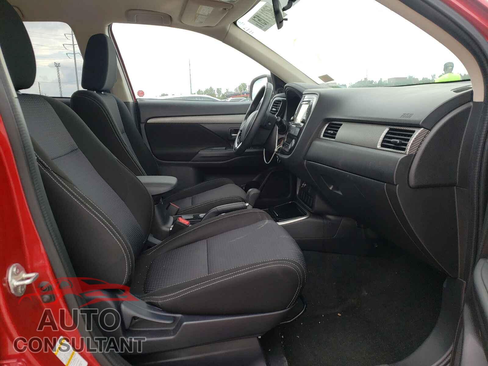 MITSUBISHI OUTLANDER 2017 - JA4AD2A31HZ043695