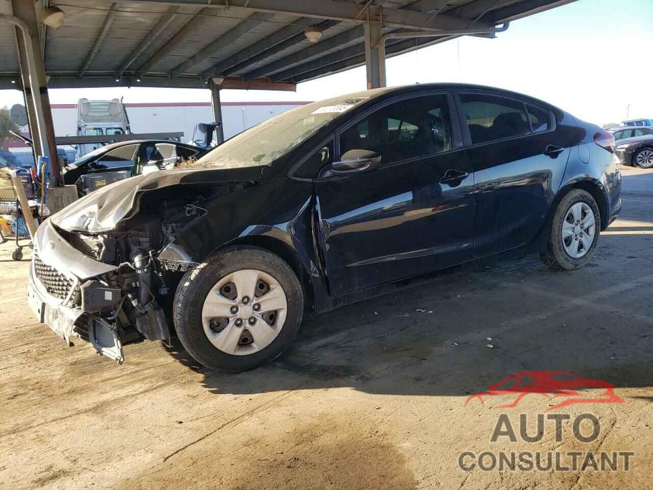 KIA FORTE 2018 - 3KPFK4A72JE238724