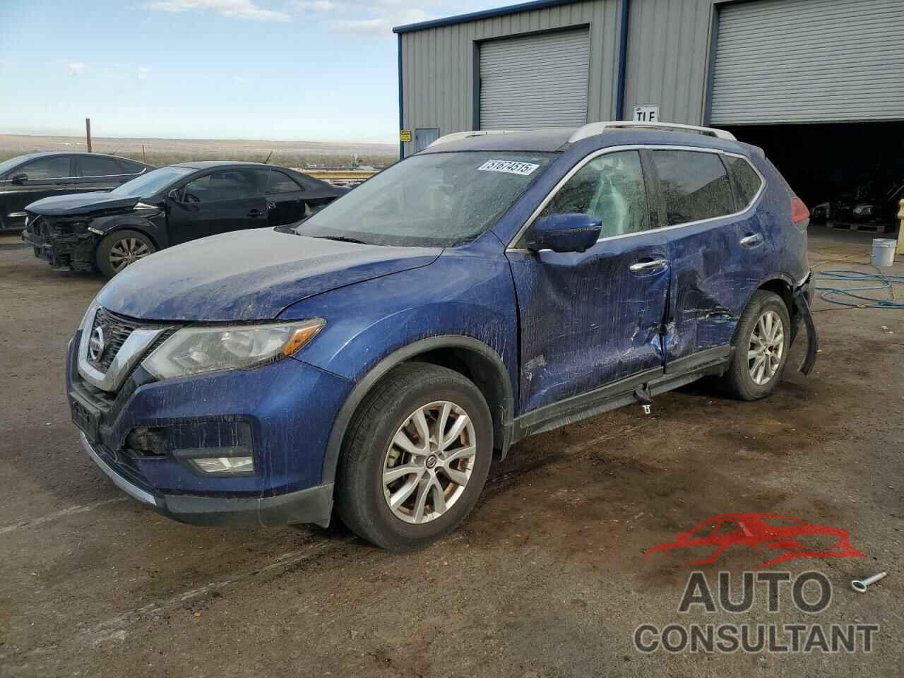 NISSAN ROGUE 2017 - KNMAT2MT9HP547556