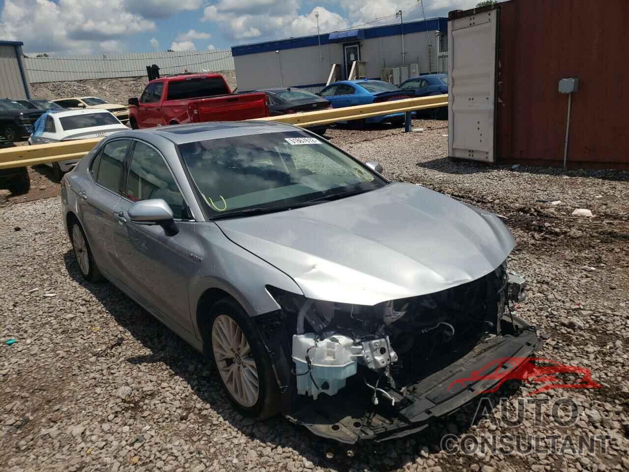TOYOTA CAMRY 2018 - 4T1B21HK6JU001397