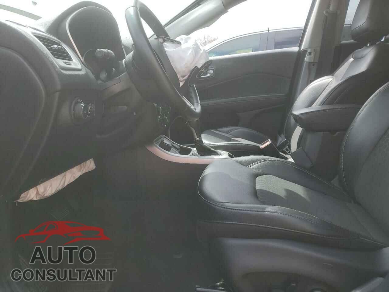 JEEP COMPASS 2018 - 3C4NJDBBXJT230562
