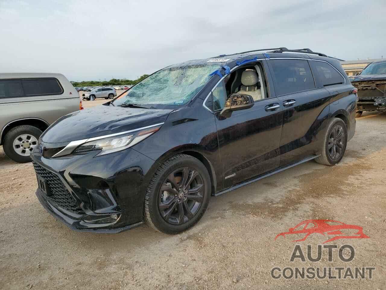 TOYOTA SIENNA 2021 - 5TDDRKEC0MS002338