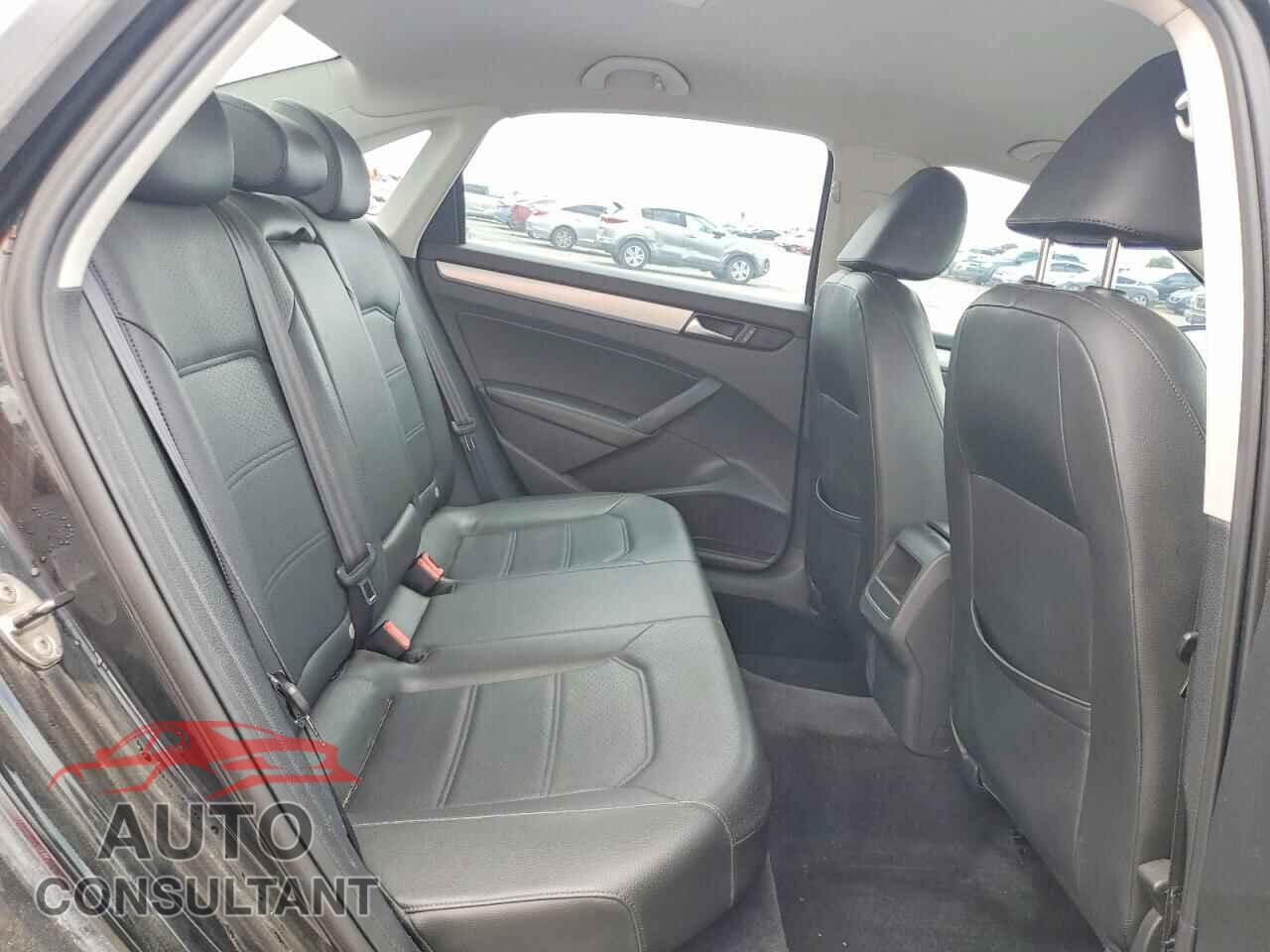 VOLKSWAGEN PASSAT 2012 - 1VWBP7A39CC059103