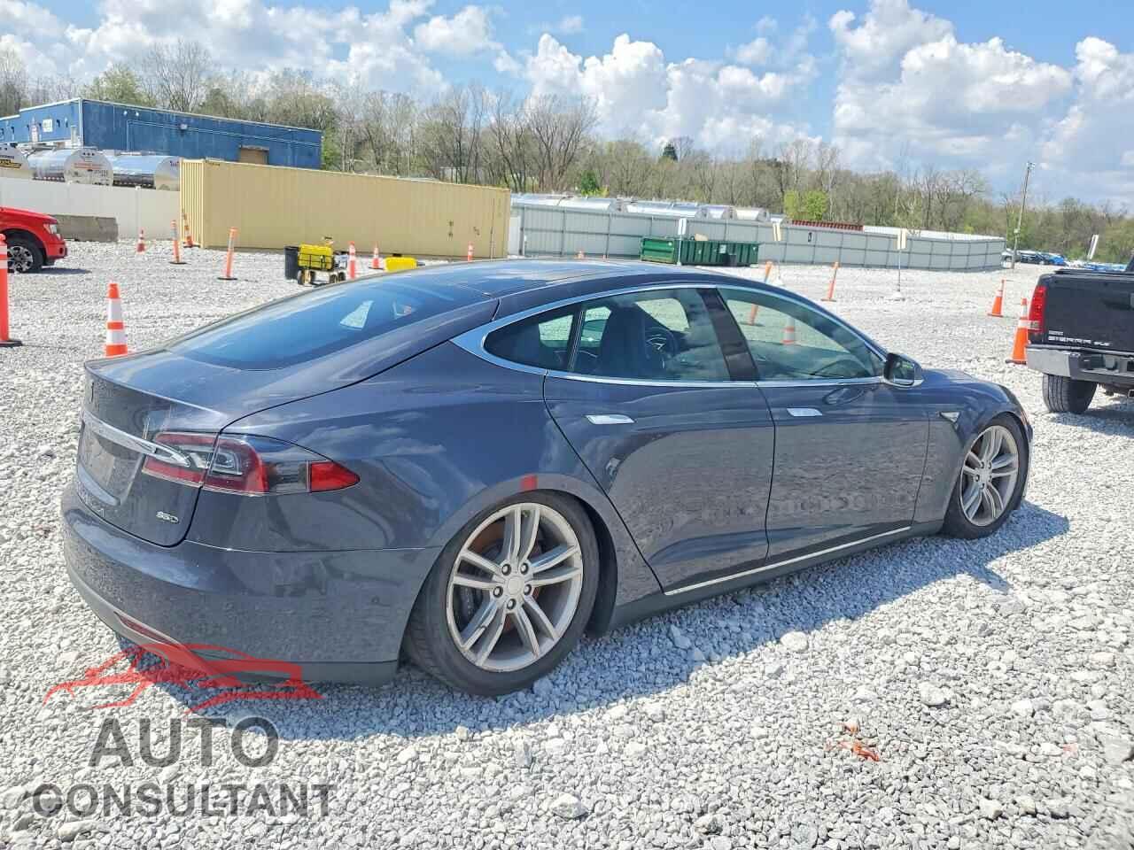 TESLA MODEL S 2015 - 5YJSA1H25FF091116