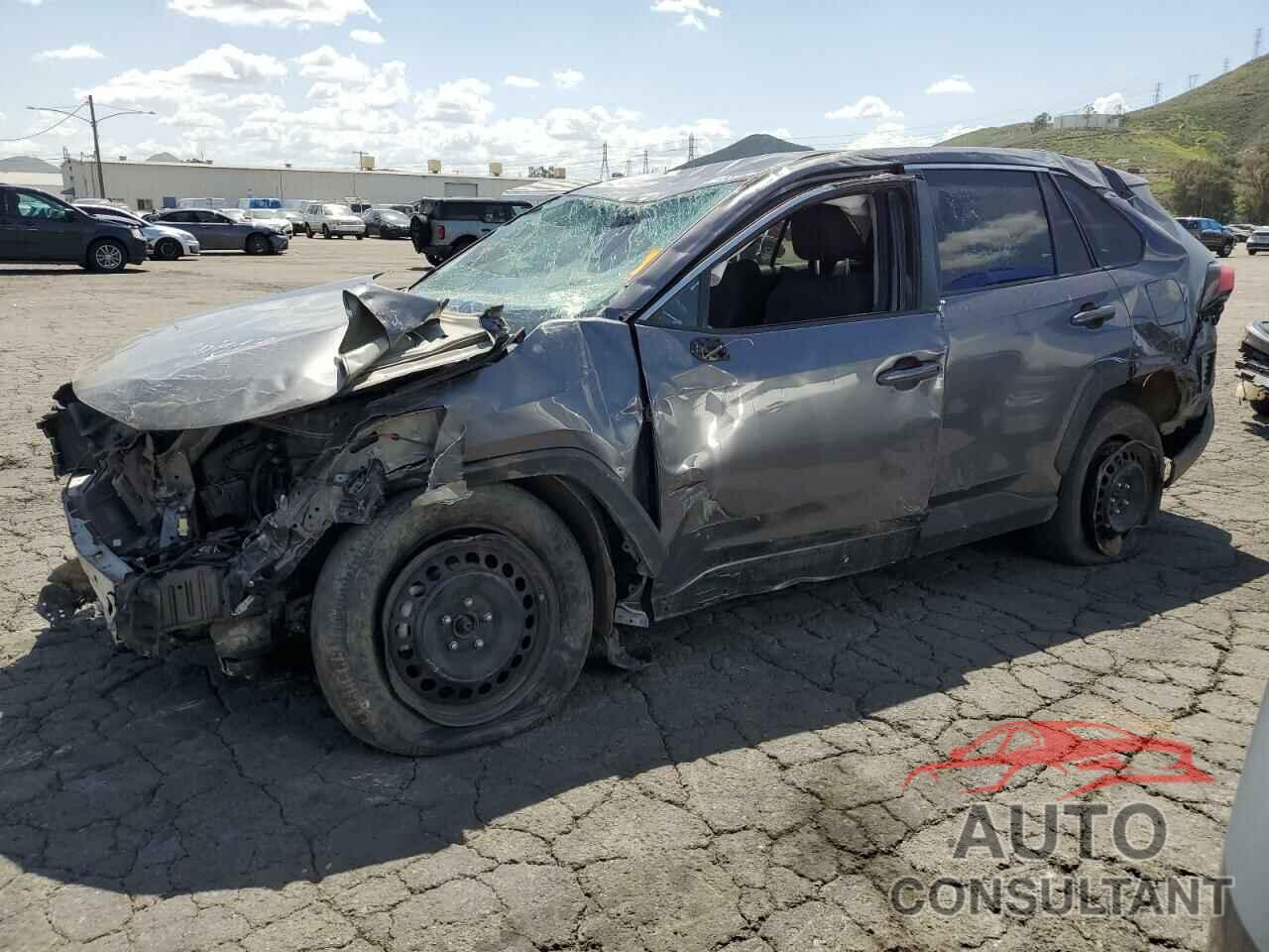 TOYOTA RAV4 2022 - 2T3F1RFV0NC296012